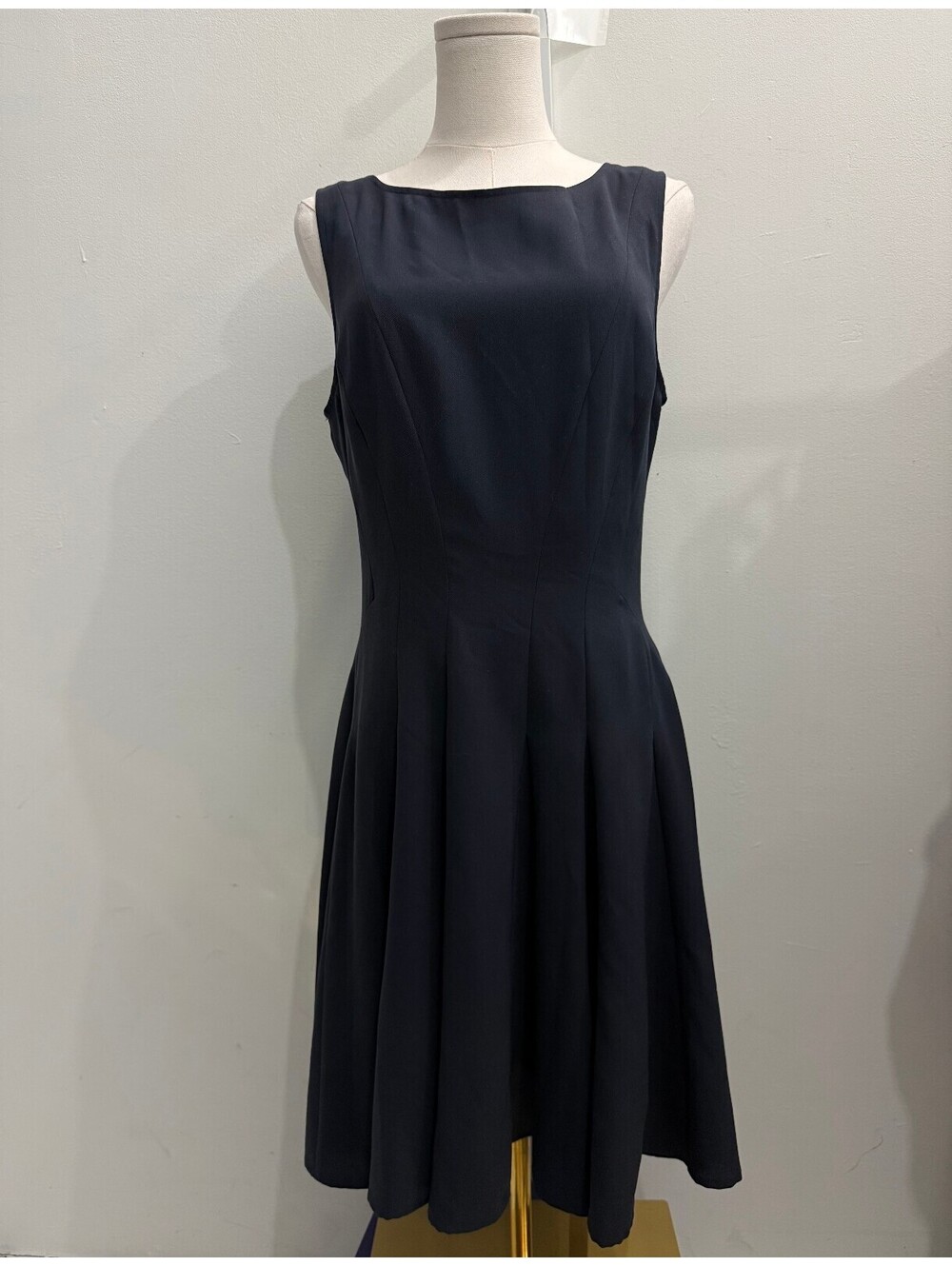 Theory Sleeveless Navy Dress - Picture 2 of 4